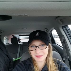 Meet your Posher, Khrystal